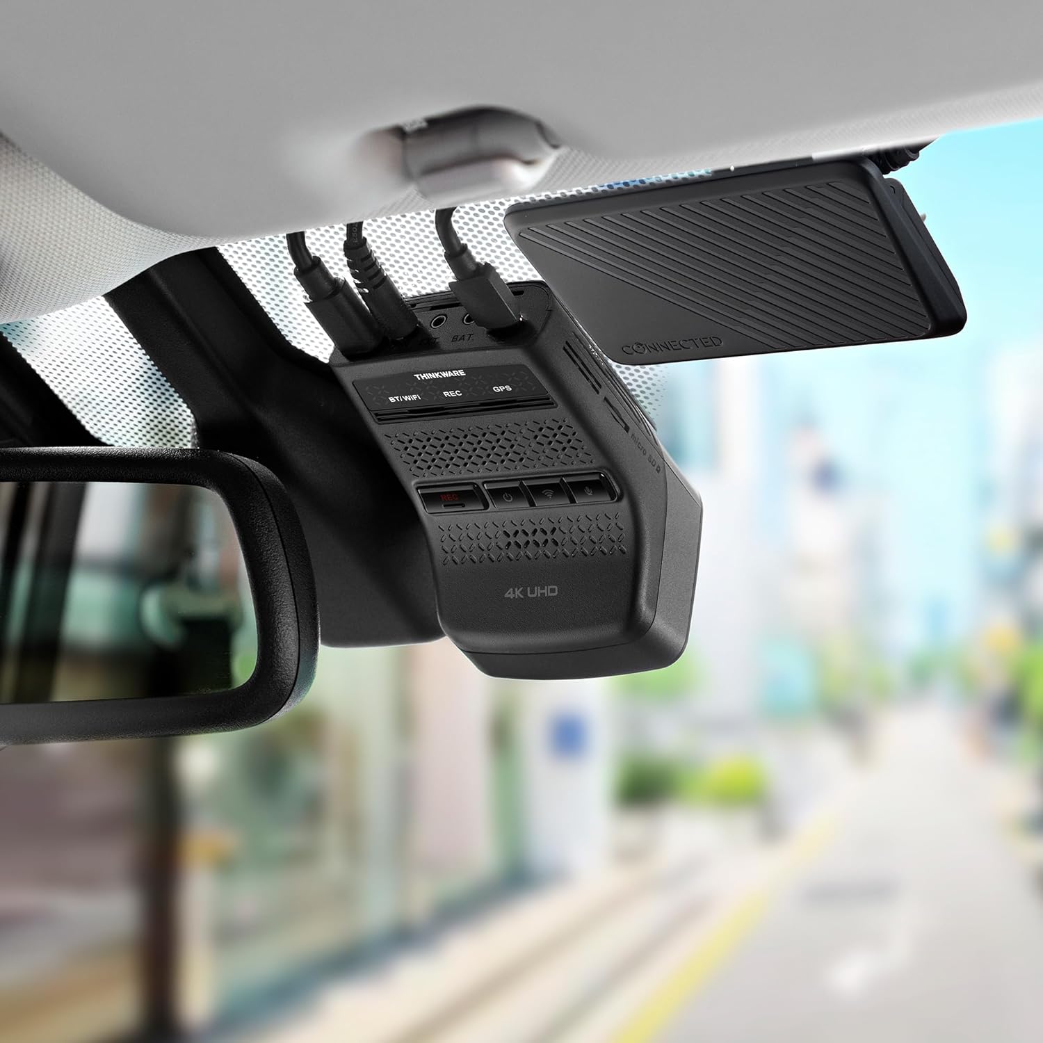 Thinkware dash cam equipped with LTE connectivity for enhanced real-time vehicle monitoring and security.